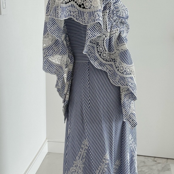 BCBG MaxAzria Striped Crochet Blue one shoulder Size 2 eyelet NWT - Picture 7 of 10